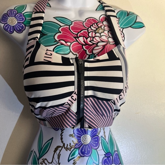 Victoria's Secret Other - Victoria's Secret Sport Black White Pink Stripe Sports Bra Front Close